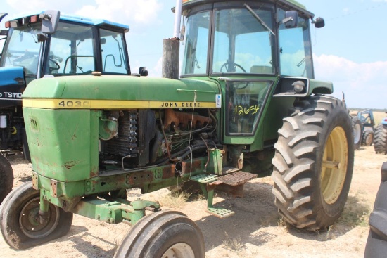 SALVAGE JOHN DEERE 4030 C/A 2WD TERP TRACTOR (HOLE IN BLOCK)