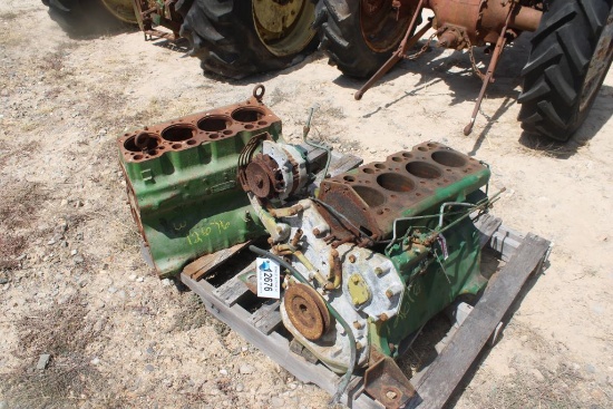 SALVAGE JOHN DEERE 4 CYLINDER ENGINE BLOCKS