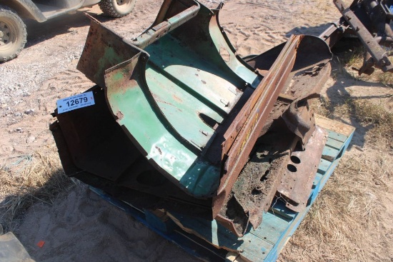 SALVAGE JOHN DEERE MODEL R AND D SHEET METAL