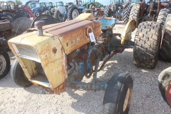 Salvage Ford 2110 4wd