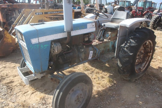 SALVAGE FORD 1000 2WD