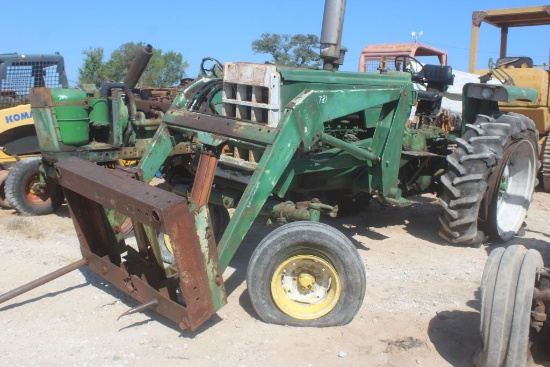 Salvage Oliver 1650 2wd W/Ldr And Spear