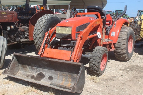 Salvage Kioti Ck25 4wd W/130 Ldr