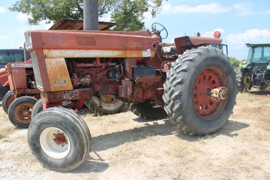SALVAGE INTERNATIONAL 1066 2WD