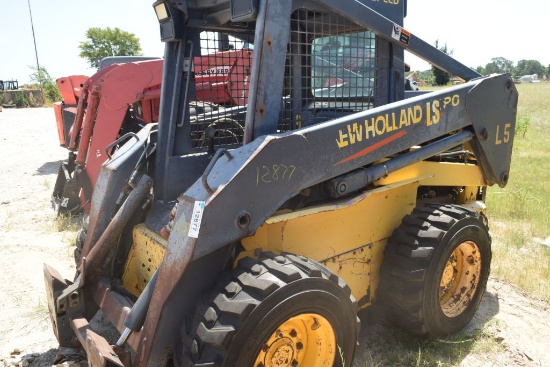 Salvage New Holland 5180 Skid Steer