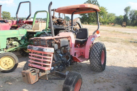 SALVAGE KUBOTA L2650 W/ CANOPY 2WD 4269 HOURS (WE DO NOT GUARANTEE HOURS)
