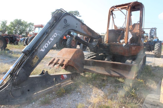SALVAGE VOLVO EC 88 TRAC HOE BURNT