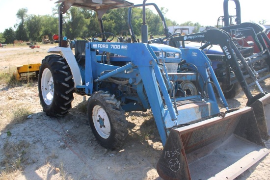 Salvage Ford 1720 W/7108ldr Tractor