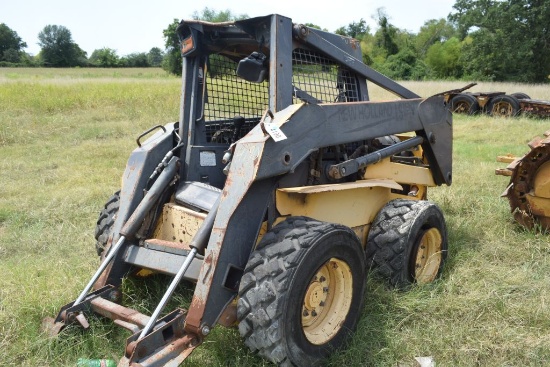 New Holland Wheeled Skid Steer Salvage