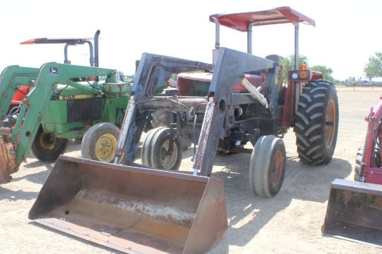 595 CASE INTERNATIONAL W/ BUCKET & LOADER 2WD CANOPY