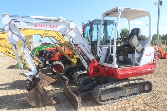 Takechi Tb222 Mini Excavator