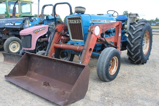 Ford 6000 Series W/Ldr And Bucket