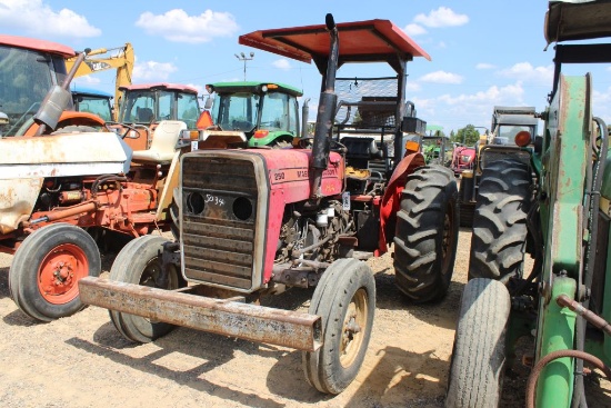 MASSEY FERGUSON 250 2WD CANOPY 2426.6HRS (WE DO NOT GUARANTEE HOURS)
