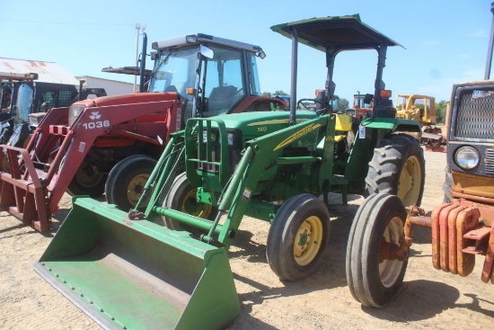 JOHN DEERE 5103 2WD CANOPY W/LDR AND BUCKET 1100HRS (WE DO NOT GUARANTEE HOURS)