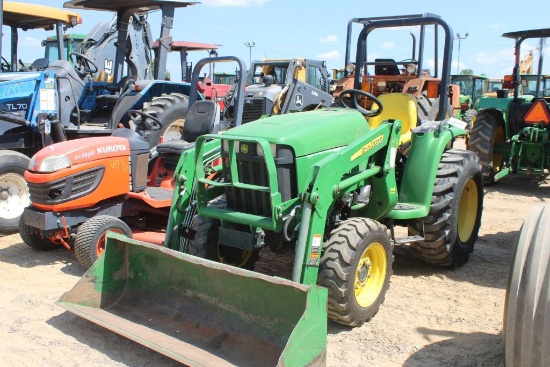 JOHN DEERE 3032E ROPS 4WD W/ 305LDR AND BUCKET