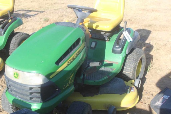 SALVAGE JOHN DEERE LA145 RIDING MOWER
