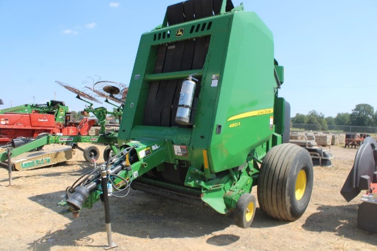 JOHN DEERE 460 M ROUND BALER W/MONITOR AND SHAFT (MONITORS ARE NOT GUARANTEED)