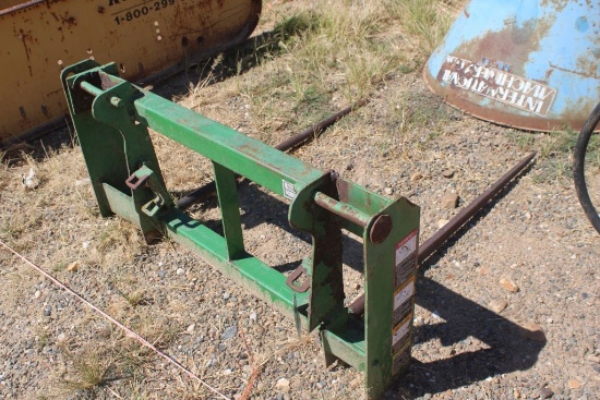 JOHN DEERE QUICK ATTACH HAY FORK