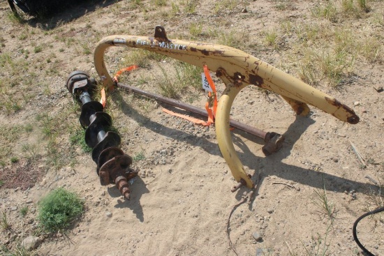 POST HOLE DIGGER W/SHAFT