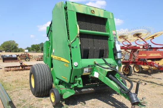 JOHN DEERE 468 MEGAWIDE PLUS W/MONITOR