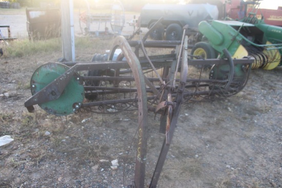 OLIVER SIDE DELIVERY HAY RAKE