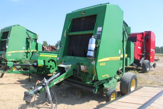 JOHN DEERE 468 ROUND BALER W/NET AND MONITOR