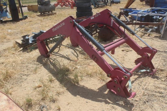 Mahindra 4550-4l Ldr And Brackets