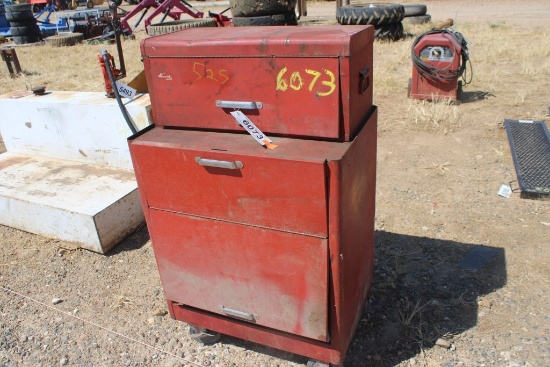 ROLLING TOOL BOX W/CONTENTS