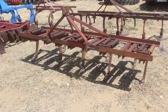 9 SHANK 3PT PLOW