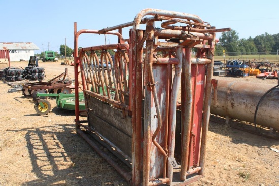 CATTLE CHUTE