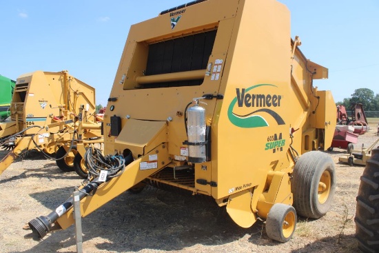 VERMEER 605 SUPER M ROUND BALER W/MONITOR AND SHAFT