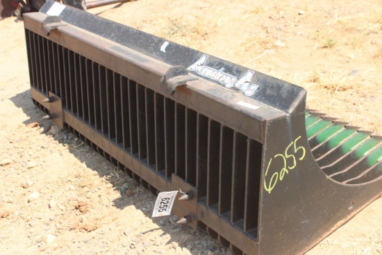 ARMSTRONG AG ROCK BUCKET W/JD HOOKEUP