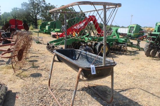 Cattle Feeder W/Hay Craddle