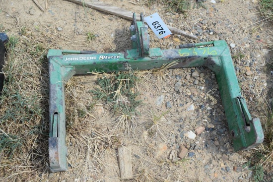 JOHN DEERE QUICK HITCH