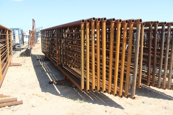 FREE STANDING PANELS W/ 6'GATES
