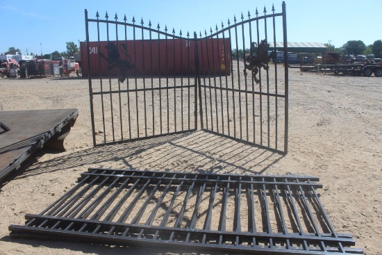 14' Fancy Gate W/8' Extension