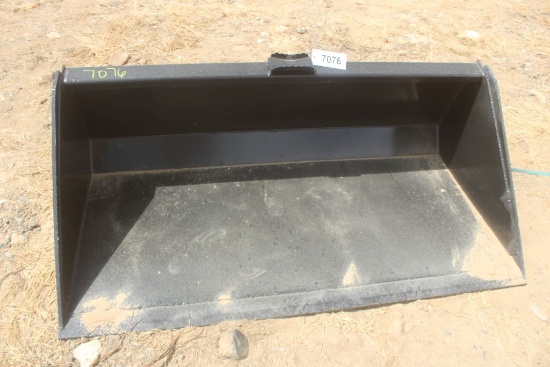 66" Bucket W/ Single Blade