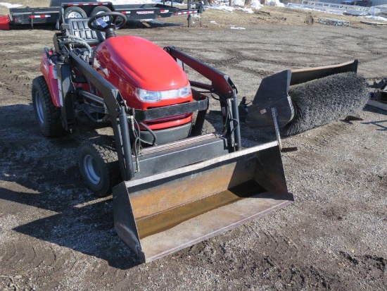 Simplicity legacy with 4' loader, 60" deck and 60" broom, weights, 977hrs,