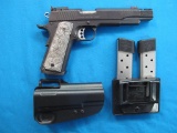 Kimber Classic Custom Target .45 semi auto pistol, (2) 10rd clips, tag#7122