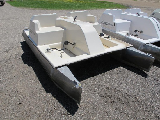 Ercoa 11 1/2' paddle boat - No Registration, tag#7446