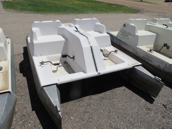 Eroca 11 1/2' paddle boat- no registration, tag#8194