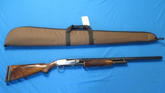 Winchester 12 12ga pump, Full 30" vented ribbed barrel, soft case, tag#8414