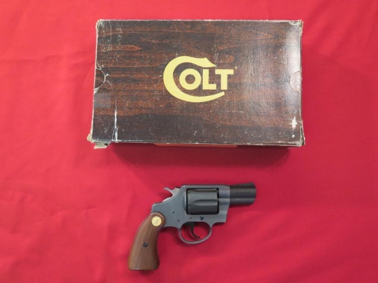 Colt Agent D8220 .38 Special Cal. revolver, 2" Bbl, like new in box, ser# W