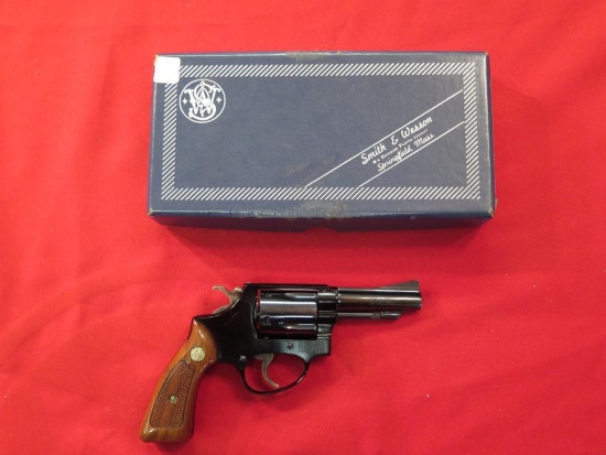 Smith & Wesson mod 37 "Airweight" .38 special revolver, blue finish, square