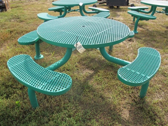 46" Round Picnic Table, tag#2488