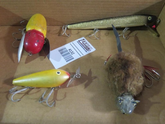 (4) Large Muskie Lures, Heddon Rat and more, tag#4132