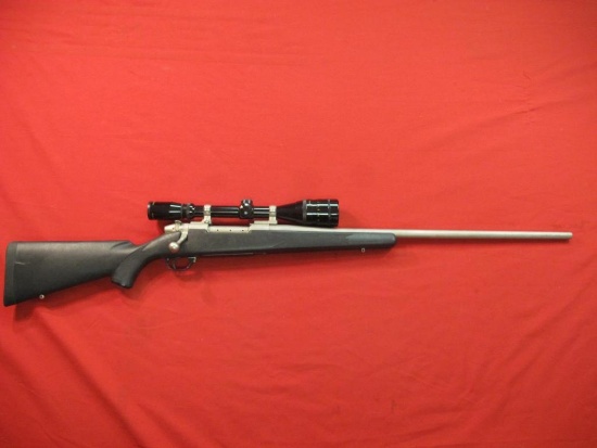 Weatherby Mark V stainless/synthetic bolt action, like new condition, stain