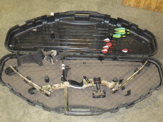 Browning Backdraft right handed compound bow w/arrows, sight, stabilizer, c