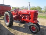 Farmall Super M narrow, gas, like new rubber, runs great, reconditioned, ta