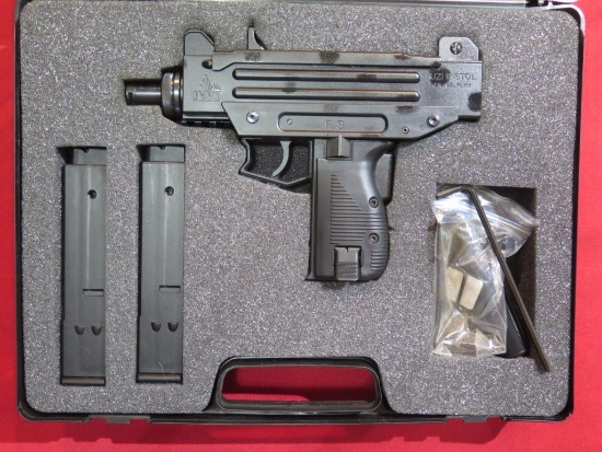 Walther Arms .22 semi auto "UZI", custom carry case, (2) 20rd mags, fake su